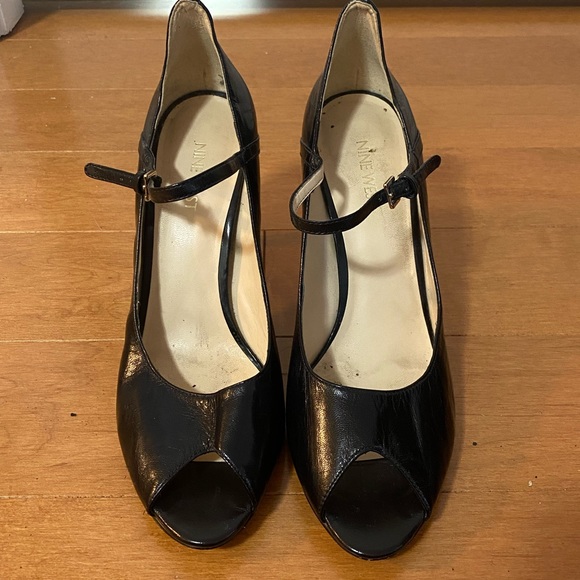Black Patent Nine West Peep Toe Mary Janes Size 10 - Picture 2 of 2
